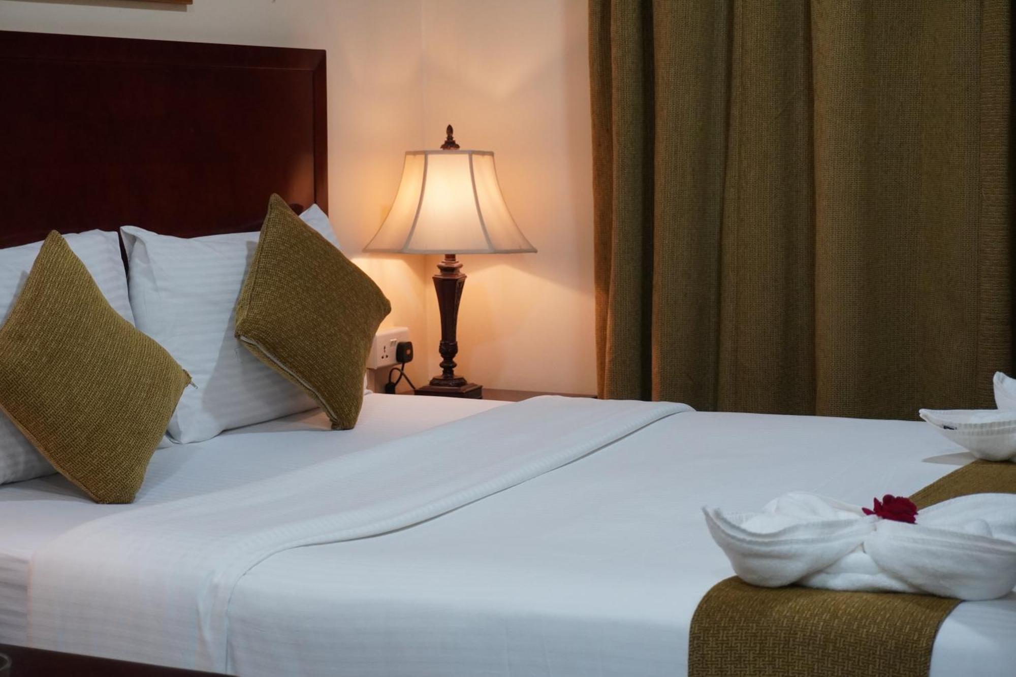 Onyx Hotel Apartments - Maha Hospitality Group Ajman Eksteriør billede