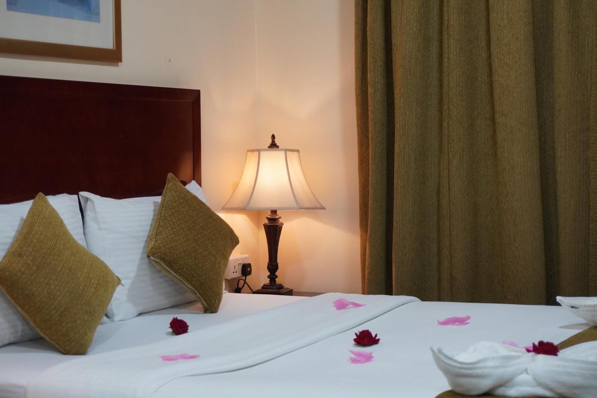 Onyx Hotel Apartments - Maha Hospitality Group Ajman Eksteriør billede