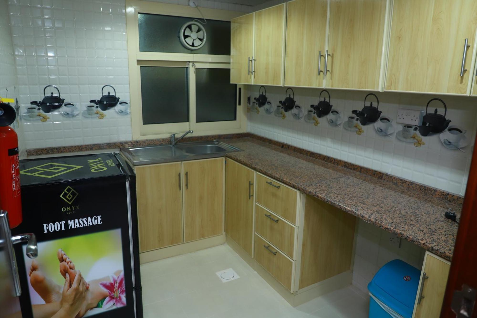 Onyx Hotel Apartments - Maha Hospitality Group Ajman Eksteriør billede
