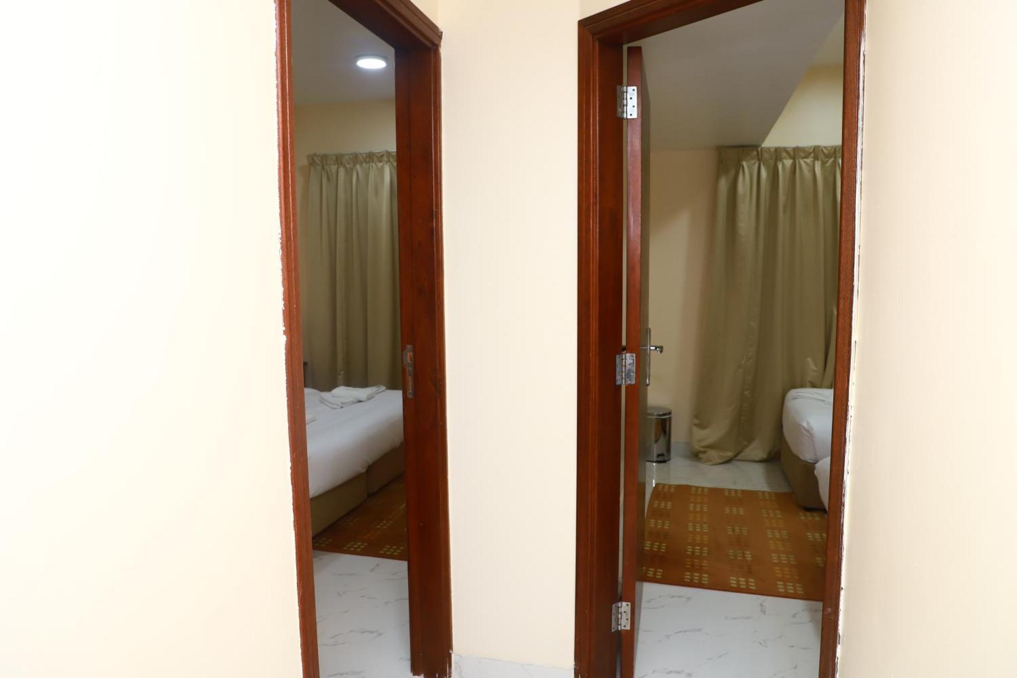 Onyx Hotel Apartments - Maha Hospitality Group Ajman Eksteriør billede